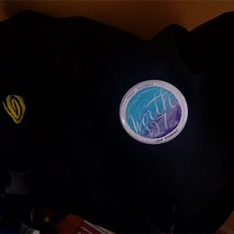 button on messenger bag